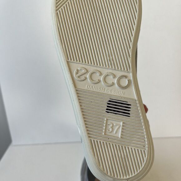 Ecco Soft 2.0 Walking Shoe Sneaker Grey Nubuck Leather Size Euro 37/US 6/6.5 - Picture 12 of 12
